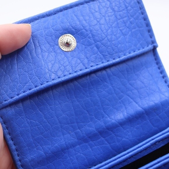 Juicy Couture Blue Key Chain Cardholder Wallet With Lock Charm - Picture 2 of 8